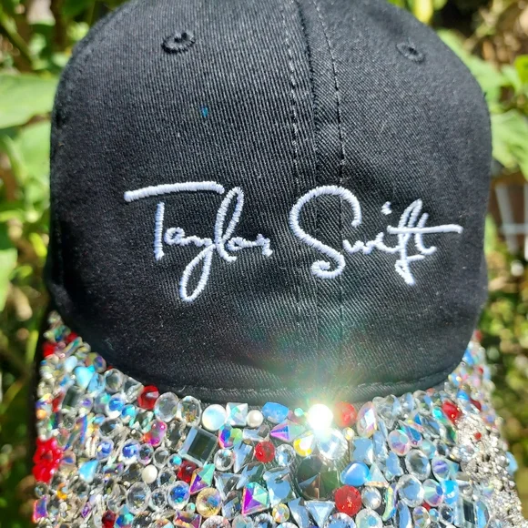 Taylor Swift Swarovski crystal bling hat - Picture 12 of 12